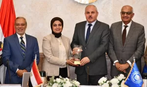 جامعة القناة تتسلم درع جائزة مصر للتميز الحكومي 23 - جريدة المساء