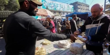 أزمة سيولة مالية حاده تجتاح غزه 1 - جريدة المساء