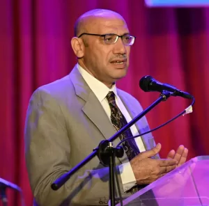 ماجستير عن تجليات التشويق في مسرح محمد ناصف 21 - جريدة المساء الكاتب الكبير محمد ناصف