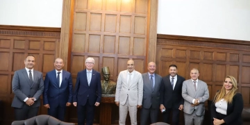 "غرفة الإسكندرية" تستضيف سفير بيرو لبحث سبل التعاون التجاري المشترك 1 - جريدة المساء