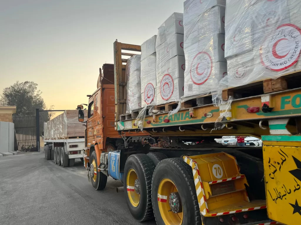 مصر على العهد.. الهلال الأحمر يدخل 155 شاحنة تحمل أكثر من 2400 طن مساعدات لغزة 26 - جريدة المساء مصر على العهد.. الهلال الأحمر يدخل 155 شاحنة تحمل أكثر من 2400 طن مساعدات لغزة 25 - جريدة المساء