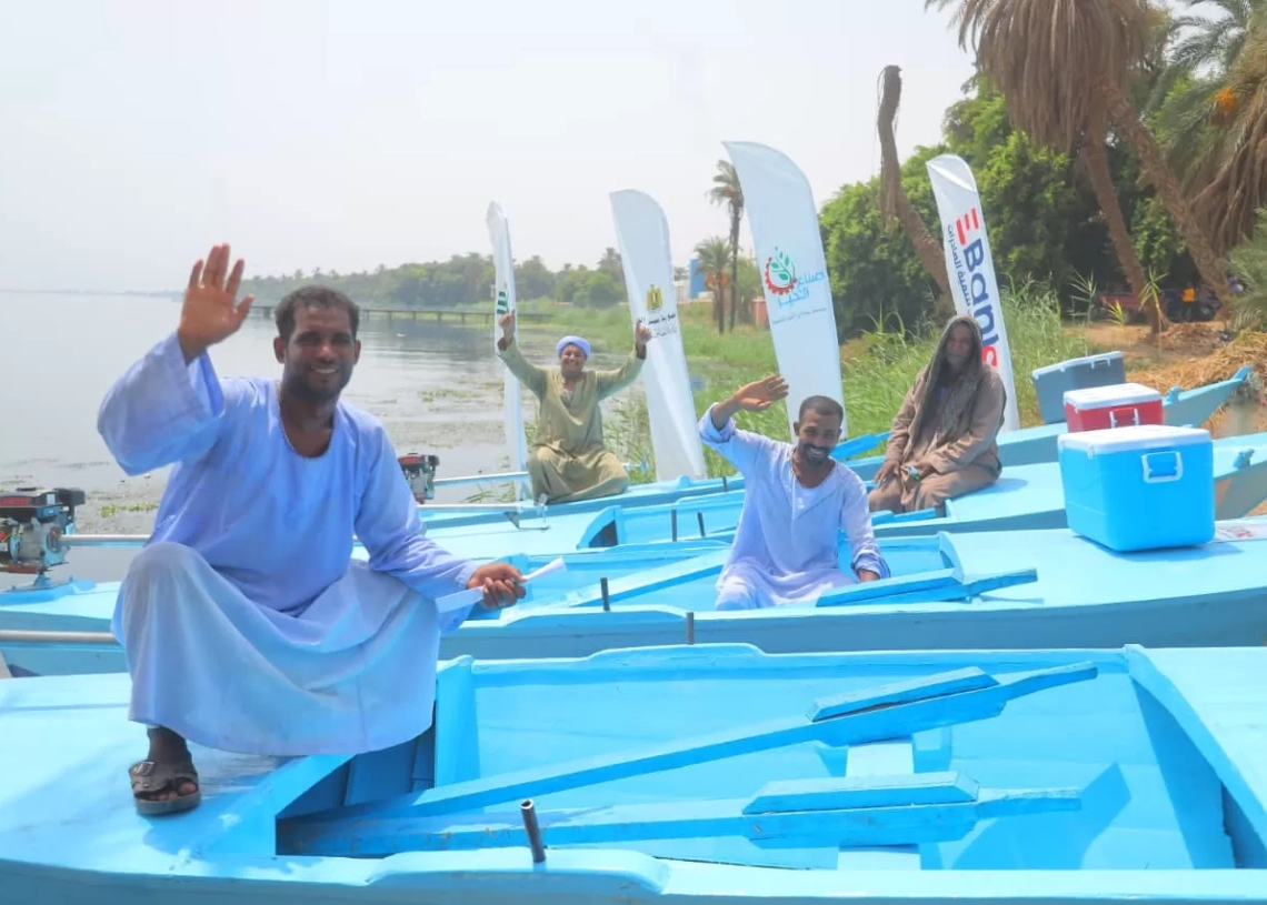 "صناع الخير" تُسلِّم 21 مركبَ صيدٍ حديثة لدعم صيادي قرية النمسا بالأقصر 14 - جريدة المساء تسليم مراكب الصيد