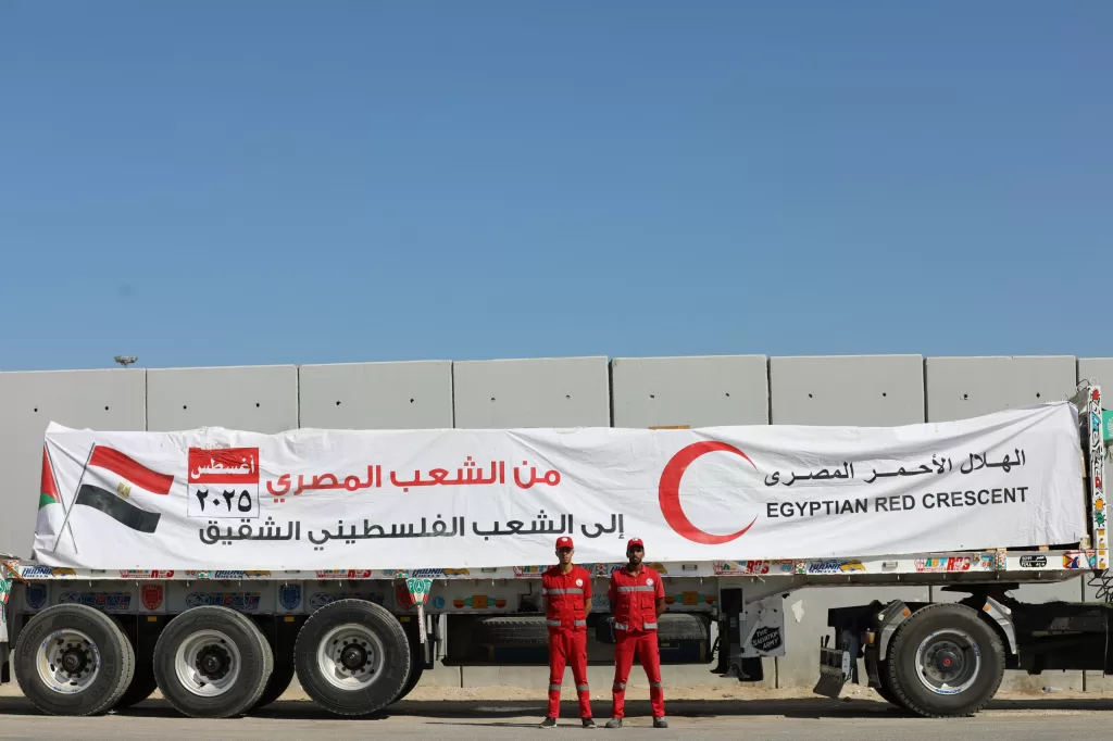 الهلال الأحمر يواصل دعمه لغزة بـ3,450 طن إغاثة في يومه الـ13 16 - جريدة المساء