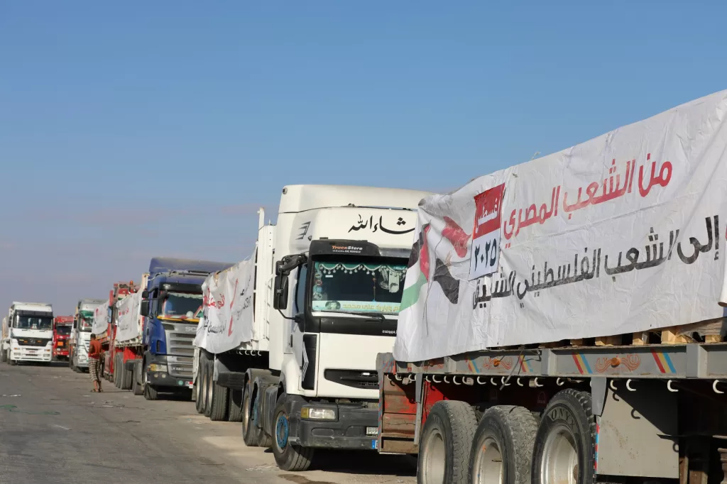 الهلال الأحمر يواصل دعمه لغزة بـ3,450 طن إغاثة في يومه الـ13 18 - جريدة المساء