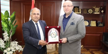 محافظ بني سويف يُكرّم وكيل وزارة التضامن في ختام فترة عمله  1 - جريدة المساء