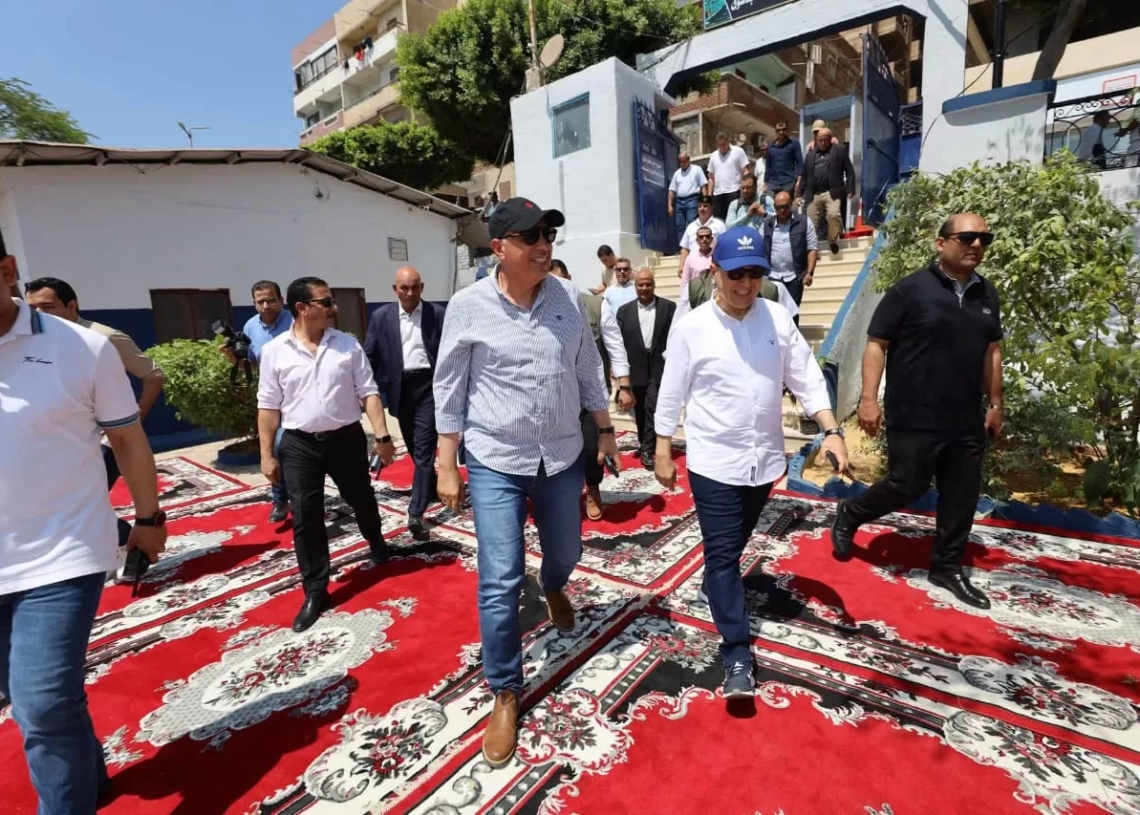 وزير الموارد المائية والري يزور كفر الشيخ لتفقد فرع رشيد 19 - جريدة المساء