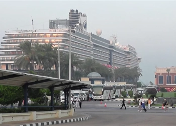 ميناء الإسكندرية يستقبل السفينة السياحية الهولندية MS Oosterdam 16 - جريدة المساء