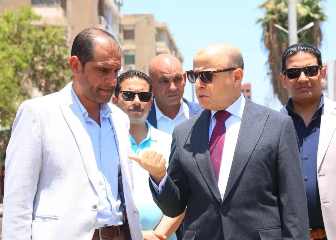 محافظ كفرالشيخ يتابع أعمال رصف طريق روينة فى الخطة الاستثمارية للعام المالى الحالى 19 - جريدة المساء