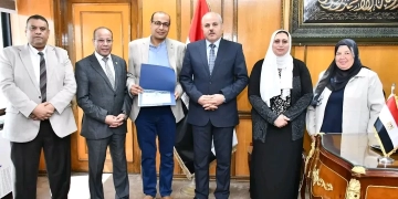 جامعة القناة تكرم الفائزين بجائزة الأداء المتميز لشهر أغسطس 2 - جريدة المساء جامعة القناة تكرم الفائزين بجائزة الأداء المتميز لشهر أغسطس 1 - جريدة المساء