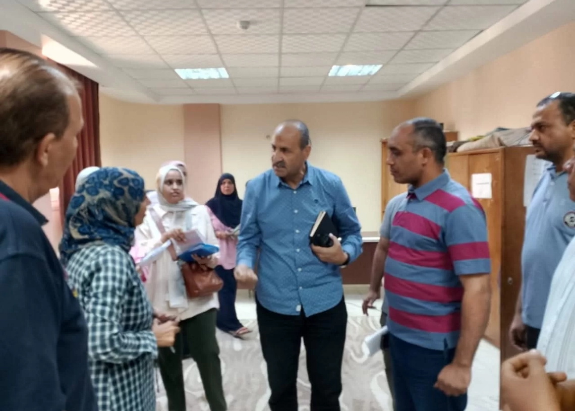 سكرتير عام قنا يشن جولة مفاجئة بنقادة لمتابعة ملفات التقنين والتصالح: لا تهاون في خدمة المواطنين! 19 - جريدة المساء