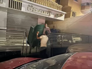 "الجيزة" تزيل إشغالات لكافيهات خلال حملة مسائية بحدائق الأهرام 23 - جريدة المساء