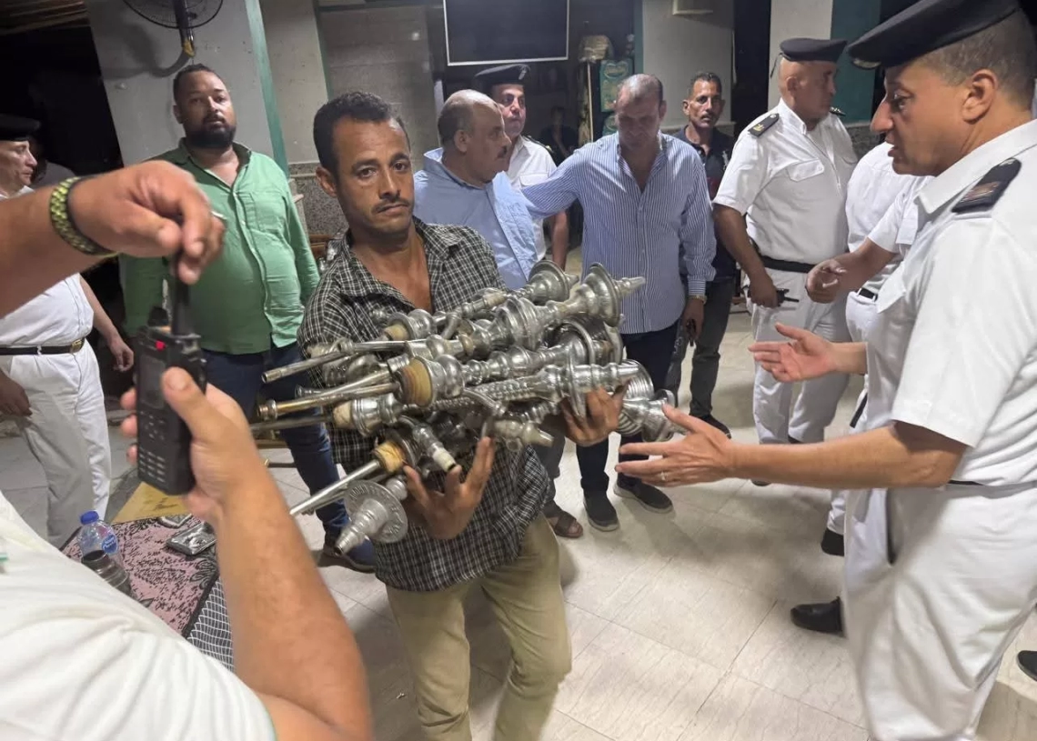 "الجيزة" تزيل إشغالات لكافيهات خلال حملة مسائية بحدائق الأهرام 17 - جريدة المساء