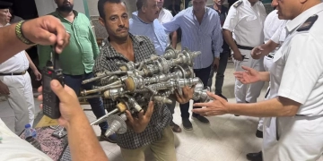 "الجيزة" تزيل إشغالات لكافيهات خلال حملة مسائية بحدائق الأهرام 1 - جريدة المساء