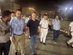 "الجيزة" تزيل إشغالات لكافيهات خلال حملة مسائية بحدائق الأهرام 27 - جريدة المساء