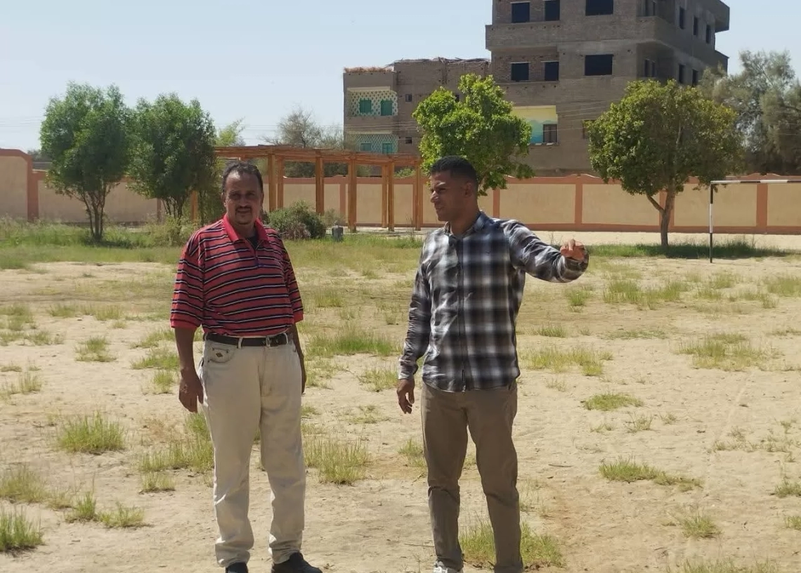 زيارة مفاجئة من مدير المتابعة لمدارس قرية العليقات بقوص استعداداً للعام الدراسي الجديد 19 - جريدة المساء