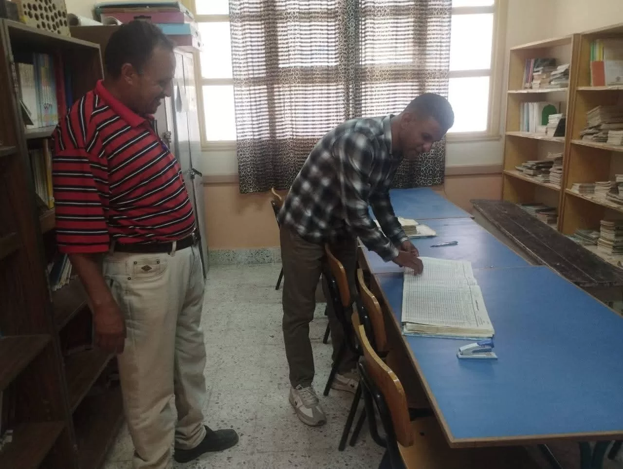 زيارة مفاجئة من مدير المتابعة لمدارس قرية العليقات بقوص استعداداً للعام الدراسي الجديد 33 - جريدة المساء