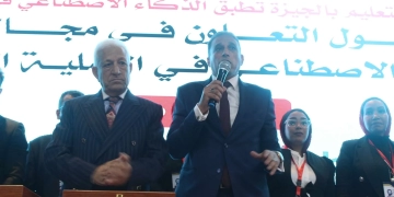 سعيد عطية وكيل وزارة التعليم بالجيزة.. يلقي كلمته خلال الورشة