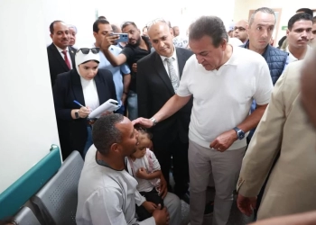 وزير الصحة يتفقد مستشفى قفط التخصصي ويوجه بتعزيز التعاون مع جامعة جنوب الوادي لدعم القوى البشرية 25 - جريدة المساء