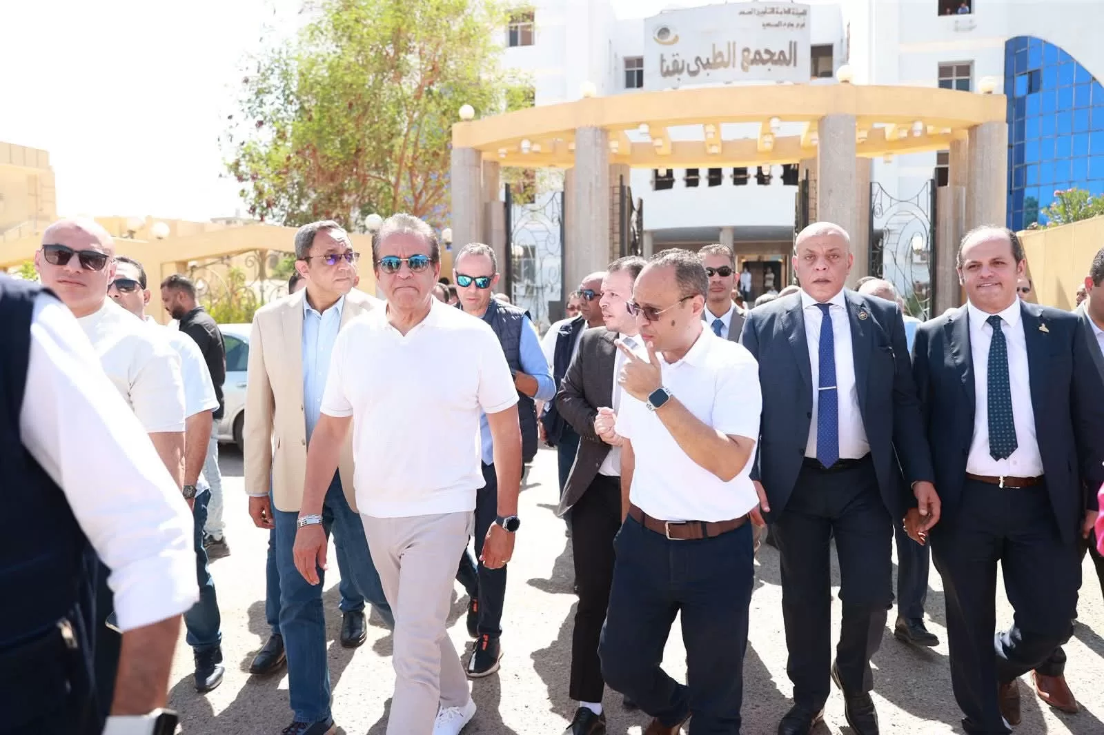 وزير الصحة يوجه بإنشاء وحدة لزراعة النخاع ومستشفى للصحة النفسية بقنا 45 - جريدة المساء