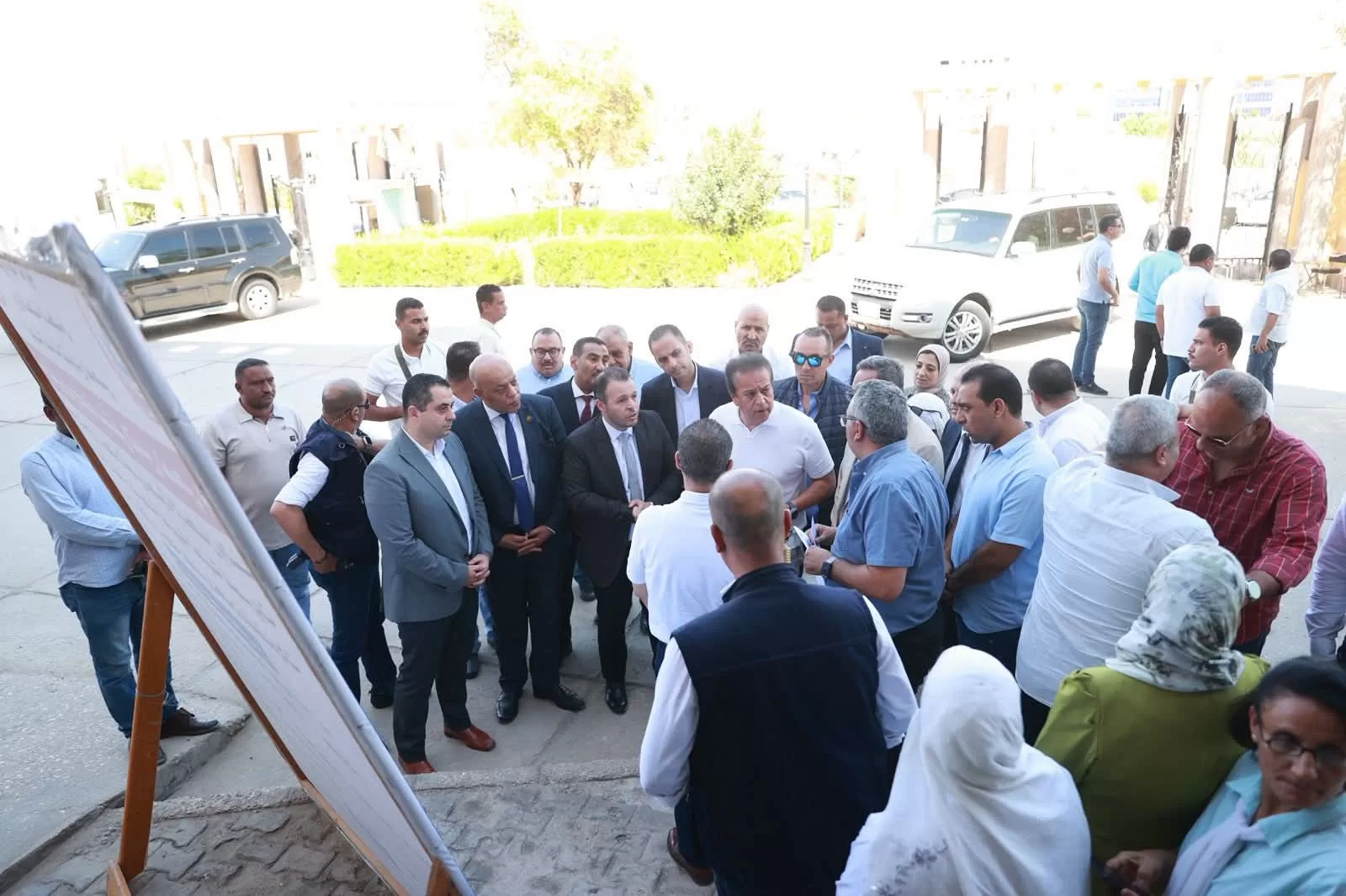 وزير الصحة يوجه بإنشاء وحدة لزراعة النخاع ومستشفى للصحة النفسية بقنا 51 - جريدة المساء