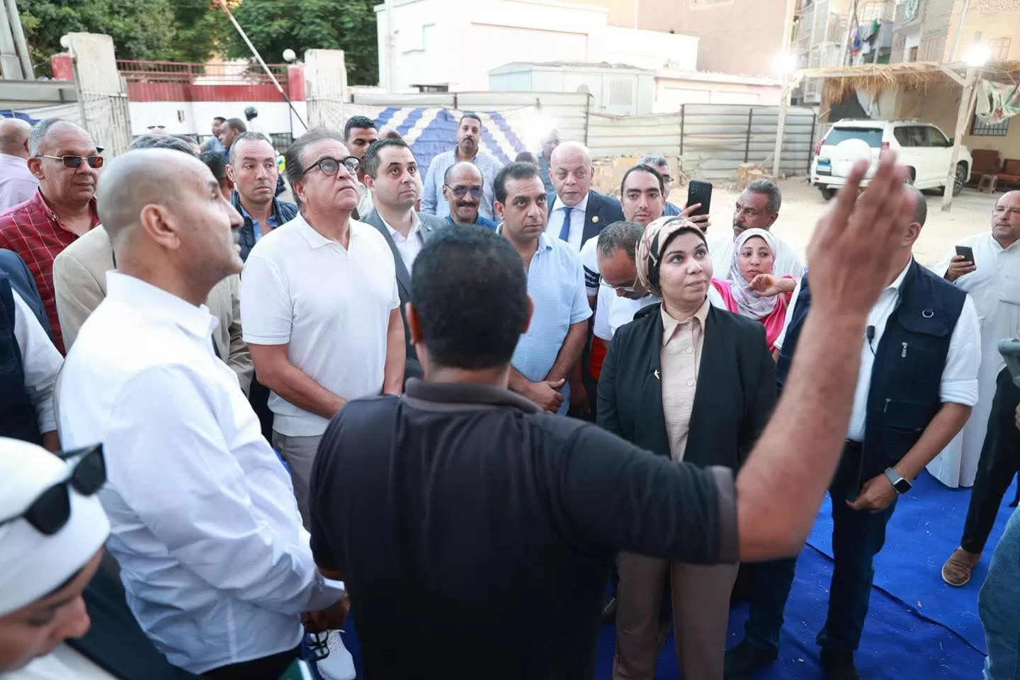 وزير الصحة يتفقد مستشفيات نجع حمادي العام وأبوتشت والرمد وجراحة الوجه بقنا 41 - جريدة المساء