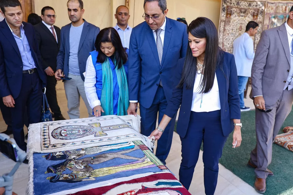 ﻿وزيرة التخطيط تضع حجر الأساس لمصنع إنتاج الحرير الطبيعي بقنا ، تفاصيل 39 - جريدة المساء