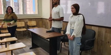 لقاء تعريفي موسع لطلاب قسم اللغة الفرنسية الجدد بجامعة مطروح. 2 - جريدة المساء لقاء تعريفي موسع لطلاب قسم اللغة الفرنسية الجدد بجامعة مطروح. 1 - جريدة المساء