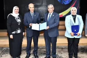 جامعة القناة تحتفي بالفائزين بجوائز التميز البحثي 23 - جريدة المساء