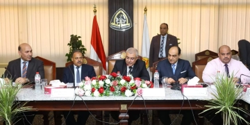 حوافز استثنائية للعاملين بجامعة الزقازيق..ودعم غير مسبوق للبحث العلمي 1 - جريدة المساء