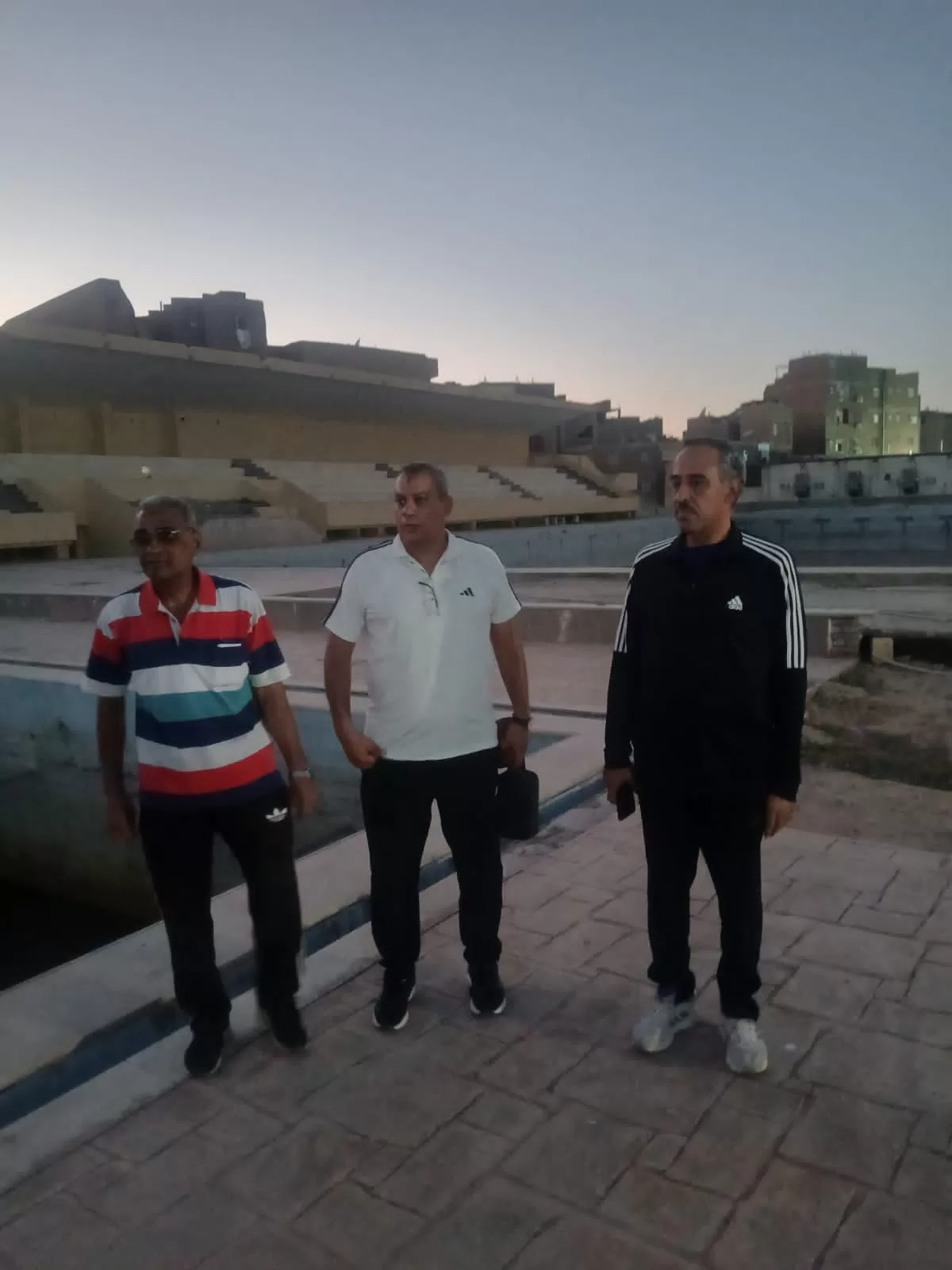 وكيل وزارة الشباب والرياضة بقنا يفاجئ مركز شباب مدينة قنا في أولى جولاته الميدانية 53 - جريدة المساء