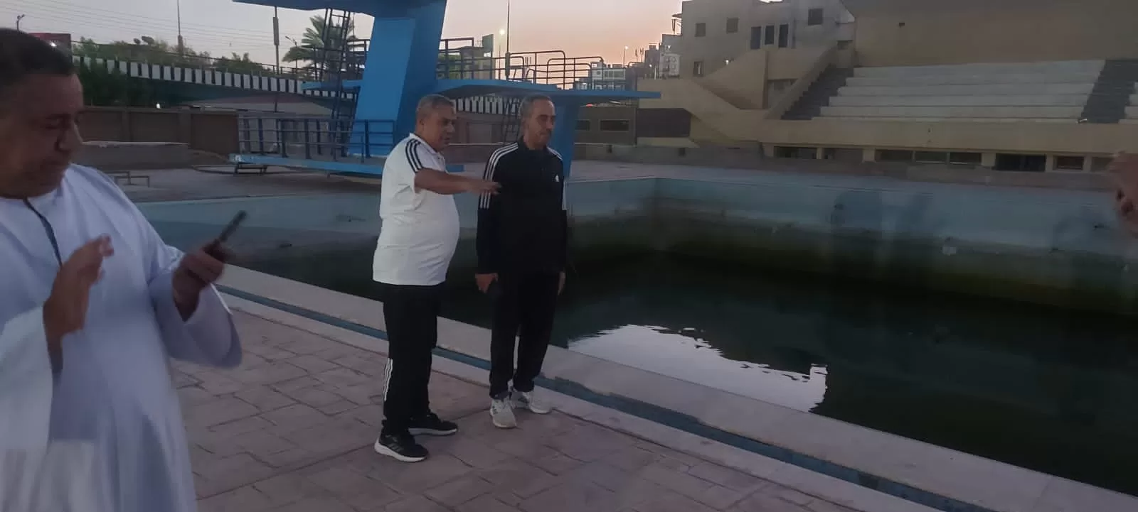 وكيل وزارة الشباب والرياضة بقنا يفاجئ مركز شباب مدينة قنا في أولى جولاته الميدانية 29 - جريدة المساء