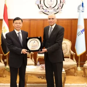 وفد صيني يزور المركز القومي للبحوث 21 - جريدة المساء