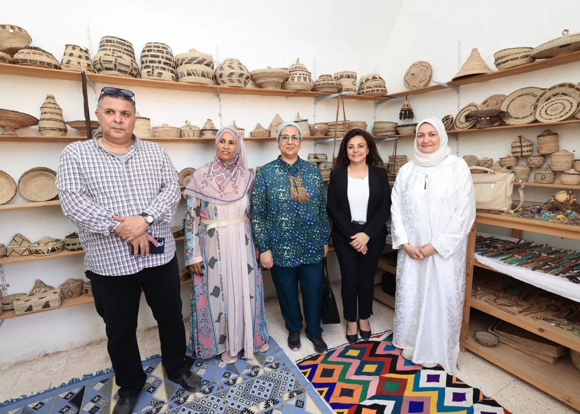 المستشارة أمل عمار تتفقد مركز التكوين المهني وتزور الوحدة المحلية بشلاتين 17 - جريدة المساء