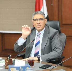 محافظ الجيزة لنواب رئيس حي الهرم الجدد: لا أحتاج صوراً أو بيانات.. مجهودكم سيُقاس بالنتائج على الأرض 29 - جريدة المساء