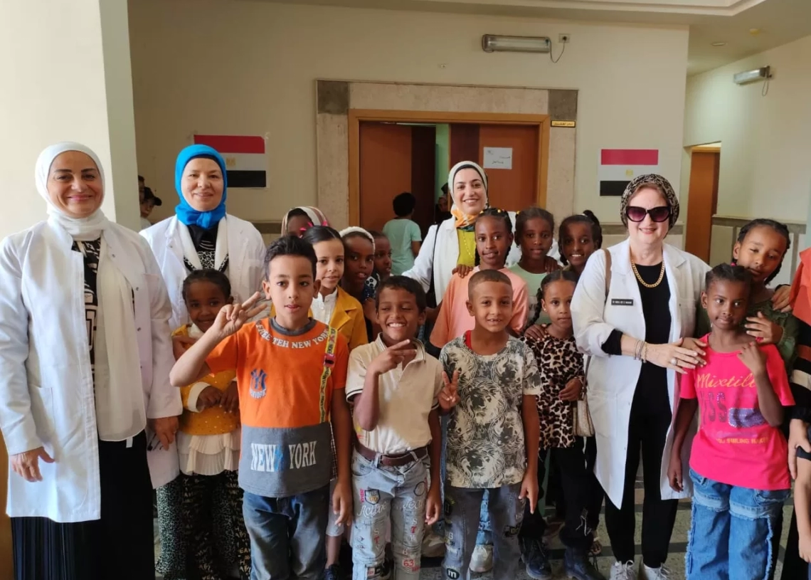 قافلة طبية بالتعاون بين قومى البحوث وقومي المرأة لأبناء حلايب وشلاتين 35 - جريدة المساء