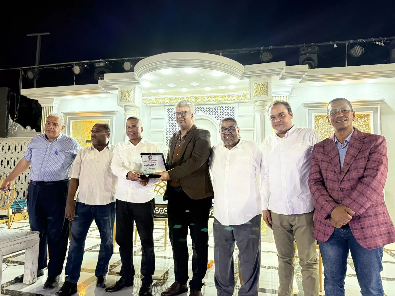 جمعية رعاية الأطباء بنقادة تكرم أبناء أعضائها المتفوقين دراسيًا 61 - جريدة المساء جمعية رعاية الأطباء بنقادة تكرم أبناء أعضائها المتفوقين دراسيًا 60 - جريدة المساء