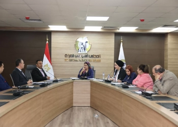 القومي للمرأة يناقش حصول العمالة غير المنتظمة من السيدات على حقوقها التأمينية 31 - جريدة المساء