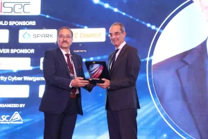 وزير الاتصالات : نطلق برامج تدريبية تستهدف بناء قاعدة من الكوادر عالية التخصص فى مجال الأمن السيبرانى 21 - جريدة المساء