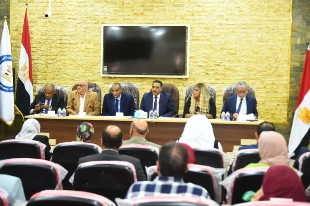 توقيع   (3 ) بروتوكولات تعاون بين محافظة مطروح وعدد من شركات البترول العاملة على أرض المحافظة 19 - جريدة المساء