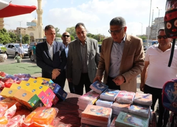 بتخفيضات 25%.. محافظ الجيزة يتفقد التشغيل التجريبي لمعارض “أهلاً مدارس” بالعجوزة والدقي وجنوب 22 - جريدة المساء