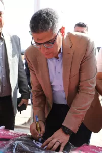 بتخفيضات 25%.. محافظ الجيزة يتفقد التشغيل التجريبي لمعارض “أهلاً مدارس” بالعجوزة والدقي وجنوب 30 - جريدة المساء