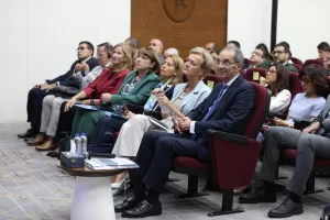 وزير الاتصالات وتكنولوجيا المعلومات يشهد إطلاق تقرير تقييم الجاهزية الوطنية للذكاء الاصطناعى 20 - جريدة المساء