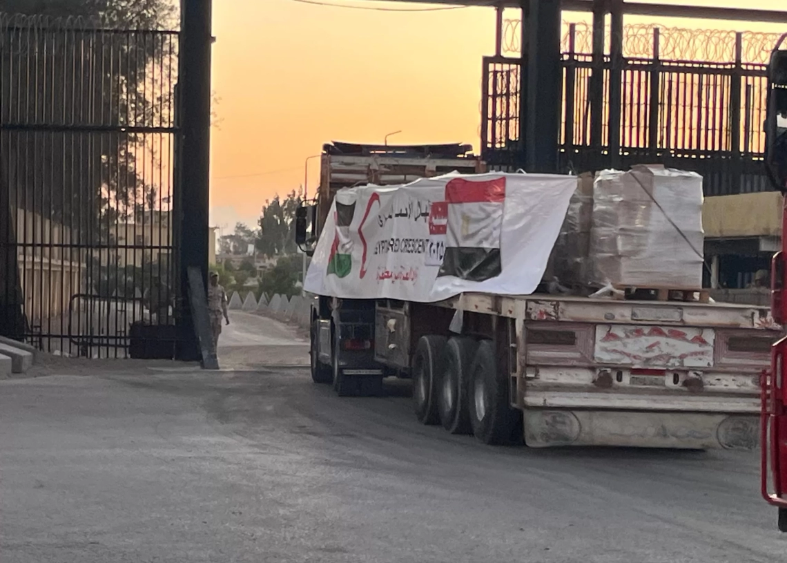 الهلال الأحمر يدخل 99 ألف سلة غذائية لإطعام الجوعى ومداواة المصابين من أهالي غزة 19 - جريدة المساء الهلال الأحمر يدخل 99 ألف سلة غذائية لإطعام الجوعى ومداواة المصابين من أهالي غزة 18 - جريدة المساء