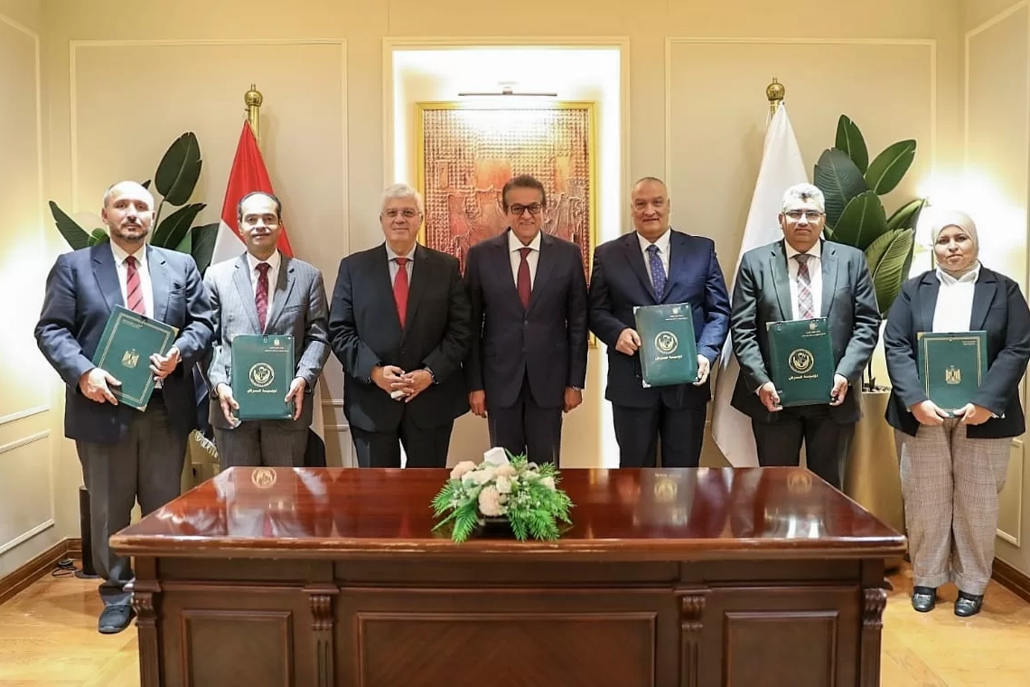 الصحة: توقيع 5 بروتوكولات تعاون لدعم الأطباء وتطوير سكنهم وبناء قدراتهم المهنية 18 - جريدة المساء