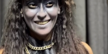 ياسمين سمير نجمة فرسان الشرق تنال شهادة تقدير فى مهرجان المسرح التجريبى 1 - جريدة المساء