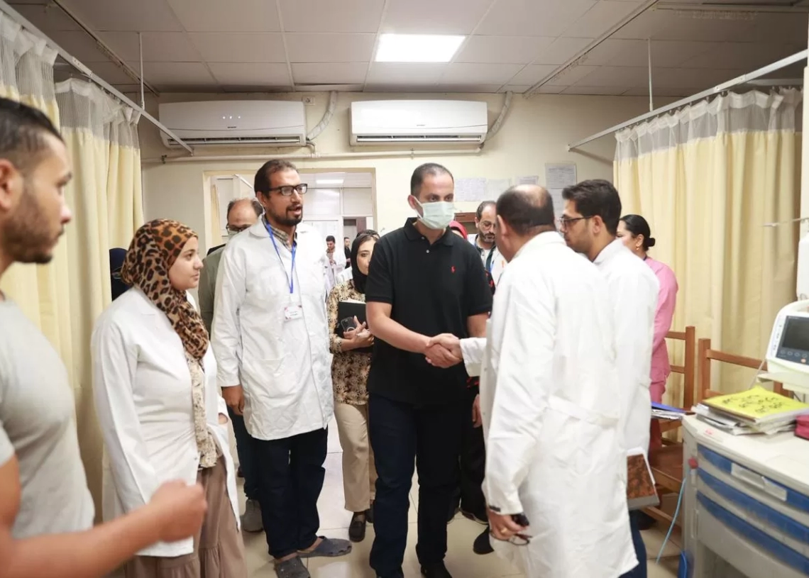 نائب وزير الصحة تفقد مشروع تطوير مستشفى أبنوب المركزي والمبرة للتأمين الصحي بأسيوط وصدر المنيا ووجه بصرف مكافأة للعاملين 19 - جريدة المساء نائب وزير الصحة تفقد مشروع تطوير مستشفى أبنوب المركزي والمبرة للتأمين الصحي بأسيوط وصدر المنيا ووجه بصرف مكافأة للعاملين 18 - جريدة المساء