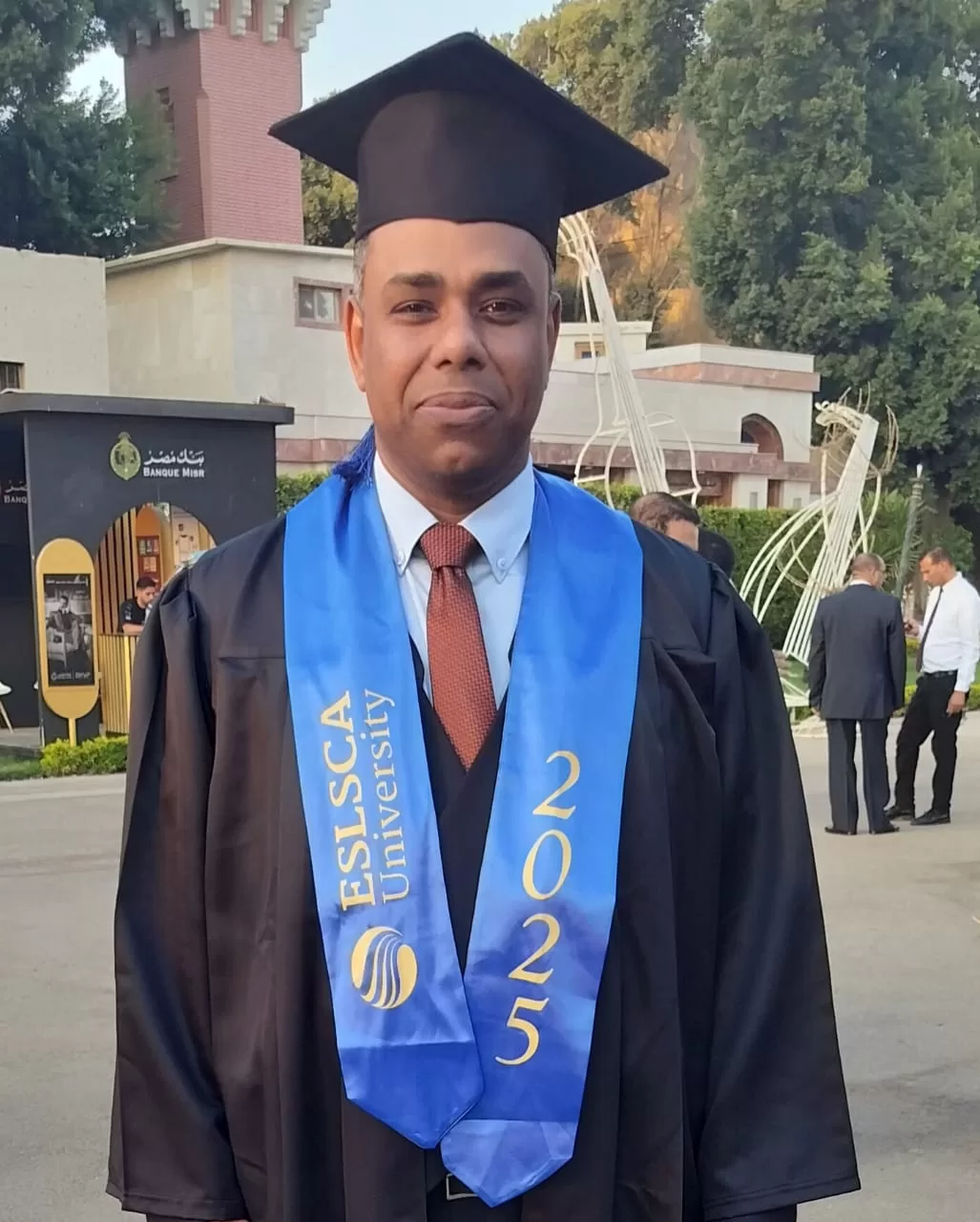 تخرج ٤ باحثين من الأقصر من جامعة أسلسكا ببرنامج تأهيل القيادات الحكومية المستقبلية 9 - جريدة المساء