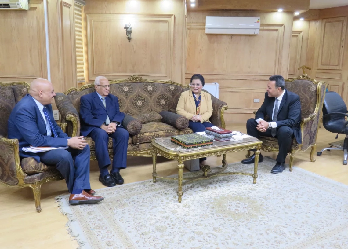نائبة وزير الصحة بحثت مع رئيس "المركزي للتعبئة" مجالات التعاون في إعداد مسح الأسرة المصرية 19 - جريدة المساء