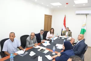 محافظ الجيزة يترأس اجتماع اللجنة العليا للإعلانات لبحث تعظيم الموارد 25 - جريدة المساء