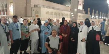 شعيب يتابع سفر وفد الأطفال من ذوى الهمم بمطروح لأداء مناسك رحلة العمرة 2 - جريدة المساء شعيب يتابع سفر وفد الأطفال من ذوى الهمم بمطروح لأداء مناسك رحلة العمرة 1 - جريدة المساء